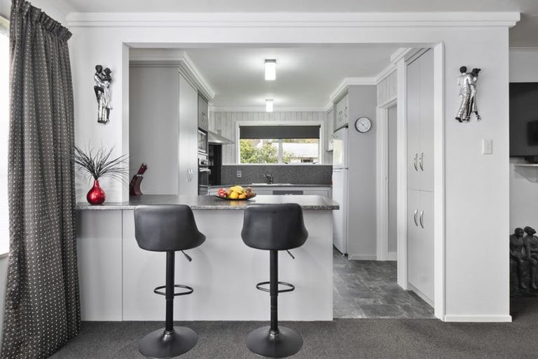 Photo of property in 30 Ongo Road, Hunterville, 4730