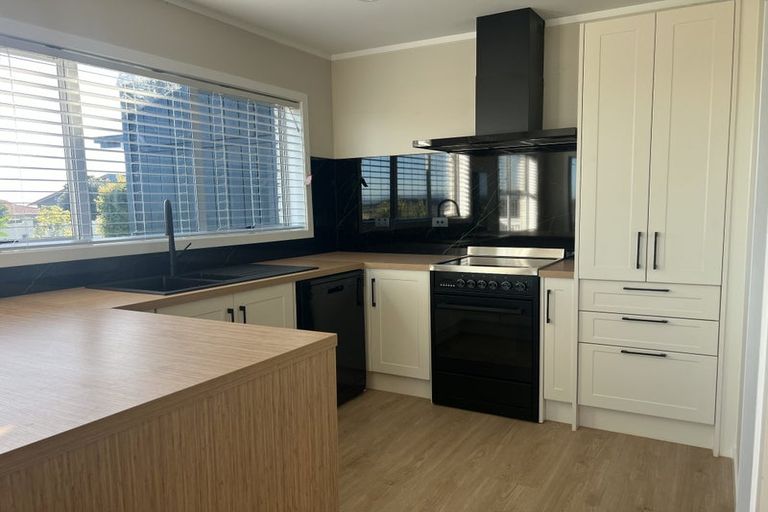Photo of property in 33a Russleigh Drive, Dinsdale, Hamilton, 3204
