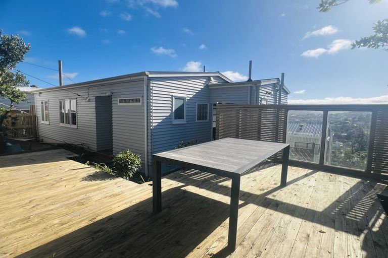 Photo of property in 65 Tannadyce Street, Strathmore Park, Wellington, 6022