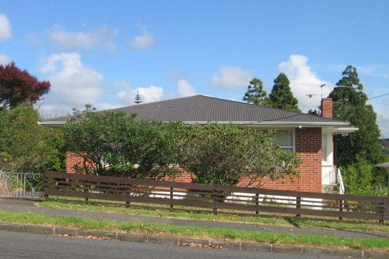 Photo of property in 10 Gilliam Street, New Lynn, Auckland, 0600