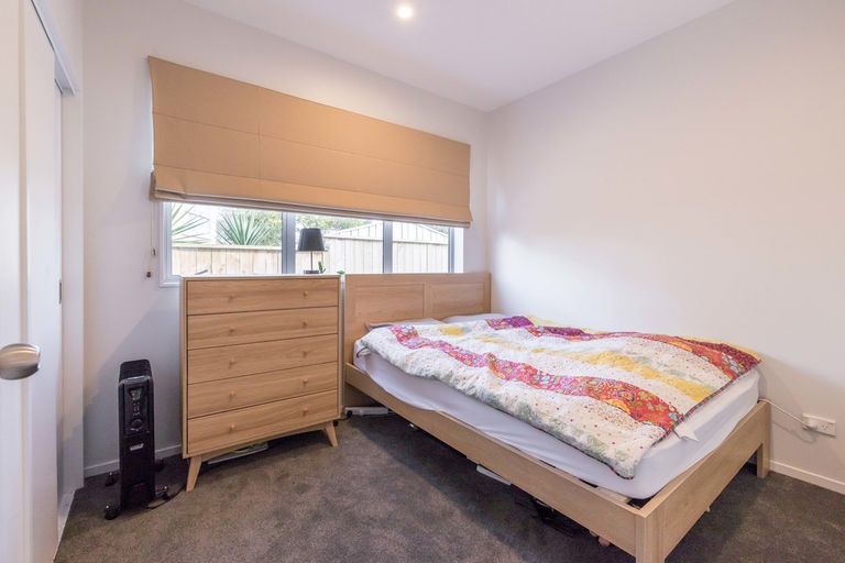 Photo of property in 36 Makora Road, Massey, Auckland, 0614