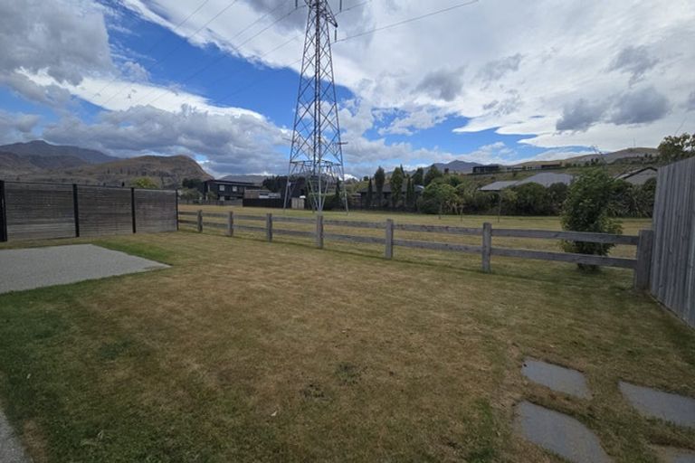 Photo of property in 3 Northbrook Place, Lower Shotover, Queenstown, 9304