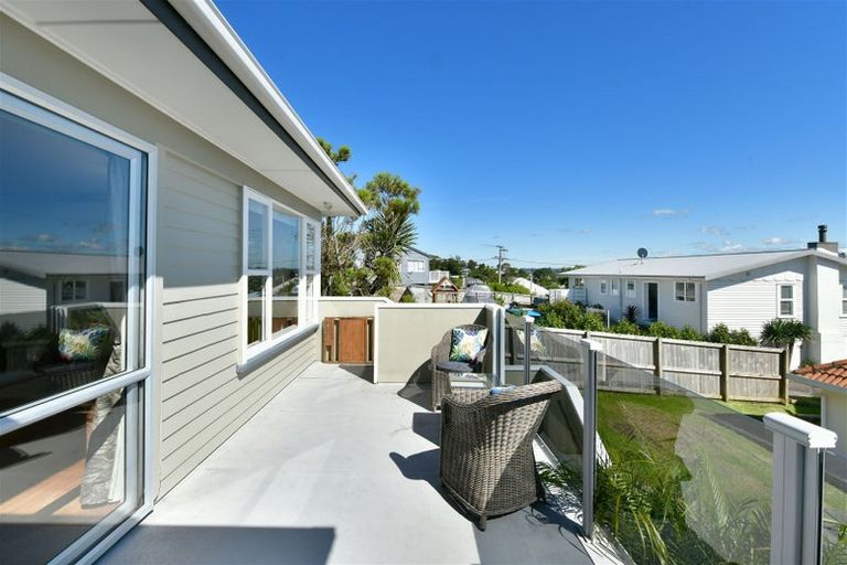 Photo of property in 25 Brightside Road, Stanmore Bay, Whangaparaoa, 0932