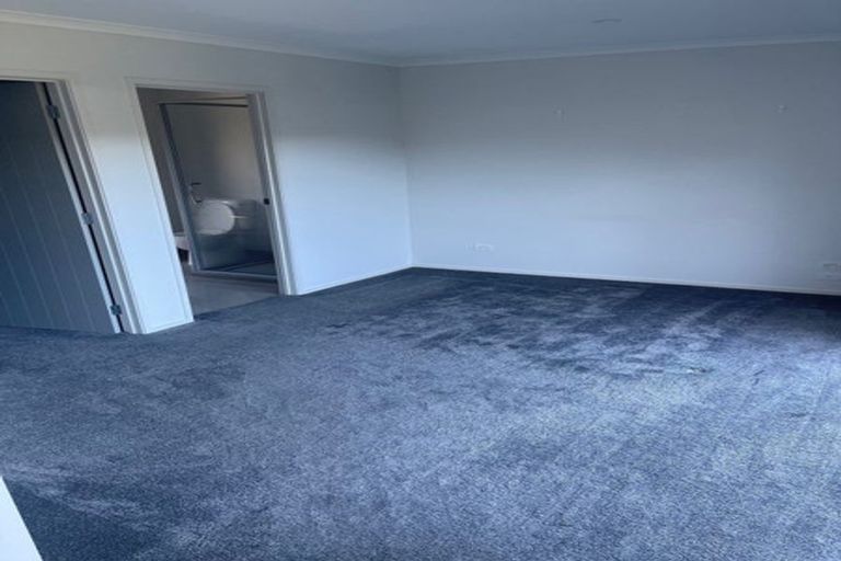 Photo of property in 178 Helenslee Road, Pokeno, 2472