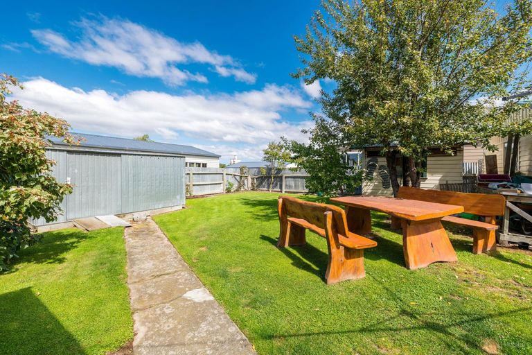 Photo of property in 17 Manse Street, Waimate, 7924
