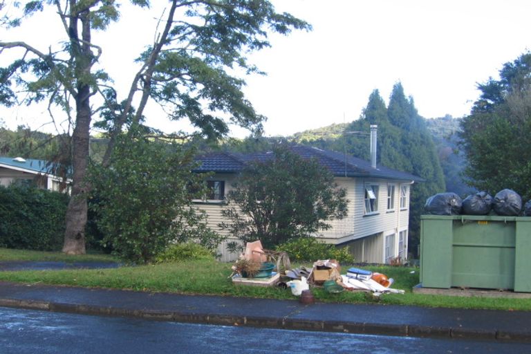 Photo of property in 59 Rimutaka Place, Titirangi, Auckland, 0604