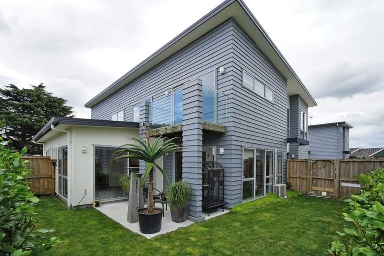 Photo of property in 13u2 Crosher Place, Silverdale, Hamilton, 3216