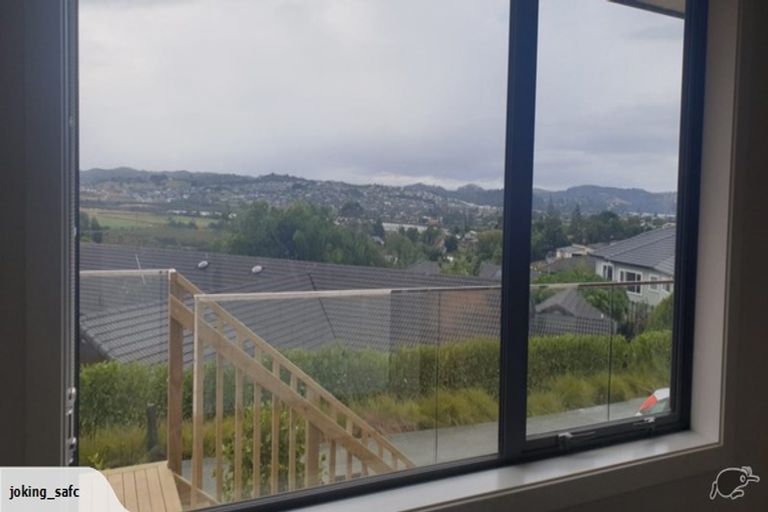 Photo of property in 2 Ridgeview Close, Red Beach, 0932