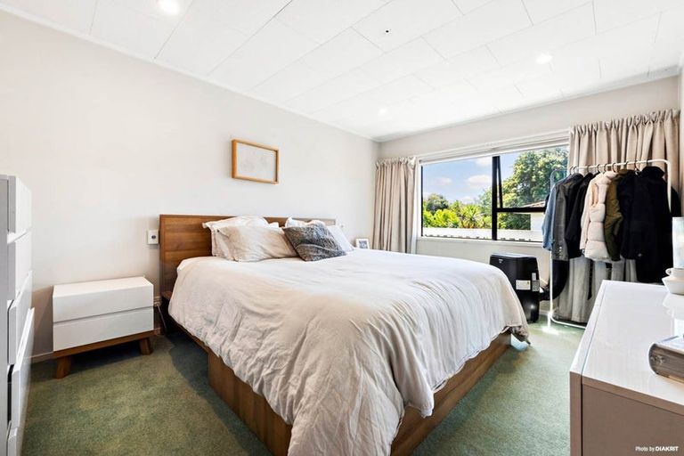 Photo of property in 41 De Quincey Terrace, Highland Park, Auckland, 2010