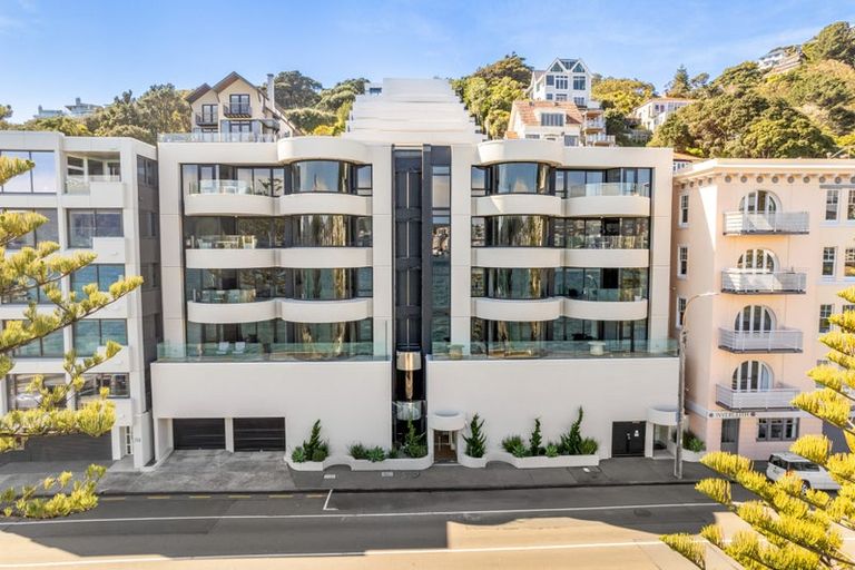 Photo of property in 6/308 Oriental Parade, Oriental Bay, Wellington, 6011