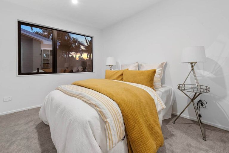 Photo of property in 9f O'donn Avenue, Beach Haven, Auckland, 0626