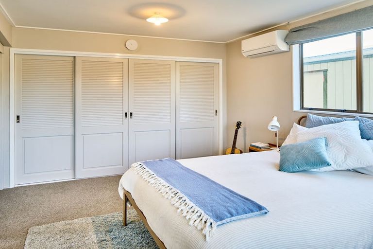 Photo of property in 33 Clipper Street, Titahi Bay, Porirua, 5022