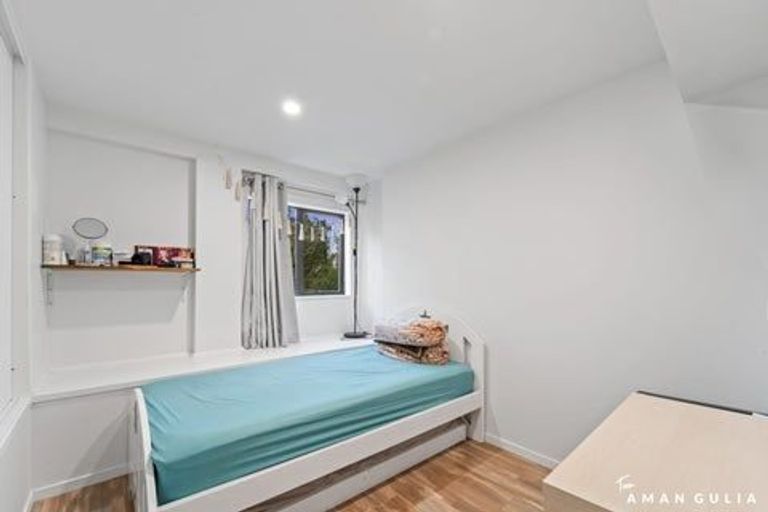Photo of property in 18 Hydra Place, Glen Eden, Auckland, 0602
