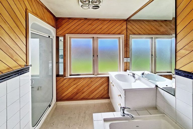 Photo of property in 16a Hunua Road, Papakura, 2110