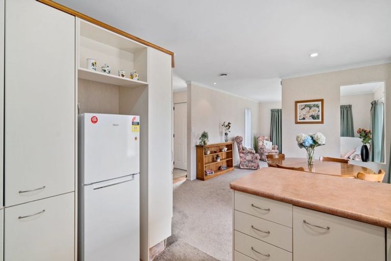 Photo of property in 18 Primrose Place, Papamoa Beach, Papamoa, 3118
