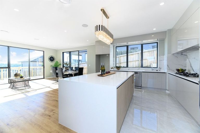 Photo of property in 4 Matuka Lane, Ranui, Auckland, 0612