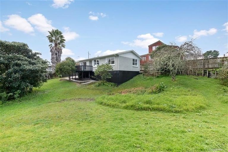Photo of property in 12 Copley Street, New Lynn, Auckland, 0600