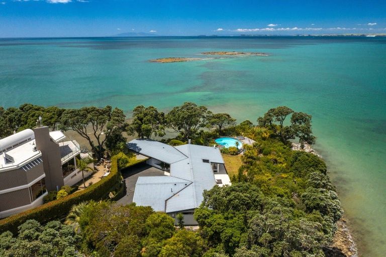 Photo of property in 62 Sharon Road, Waiake, Auckland, 0630