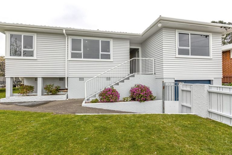 Photo of property in 32 Rosendale Avenue, Spotswood, New Plymouth, 4310