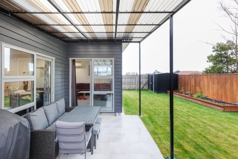 Photo of property in 12 Ivy Lane, Kelvin Grove, Palmerston North, 4414