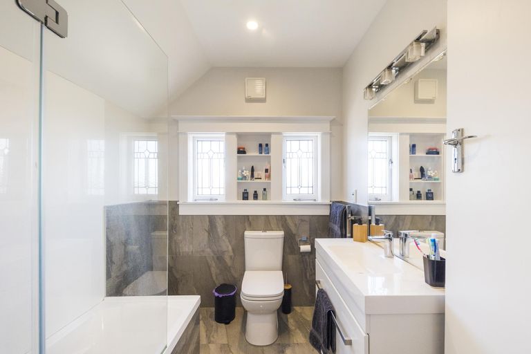 Photo of property in 34 Saint Johns Avenue, Palmerston North, 4414