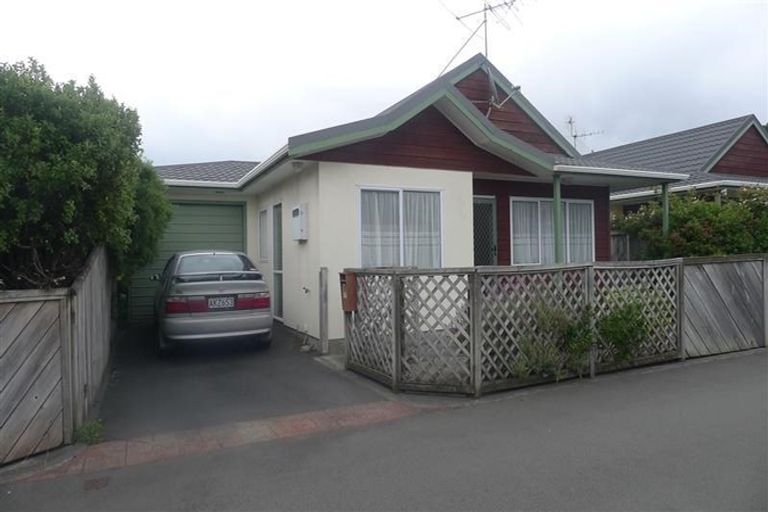 Photo of property in 12 Macalister Place, Miramar, Wellington, 6022