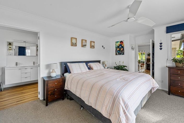 Photo of property in 158 Waitaha Road, Welcome Bay, Tauranga, 3112