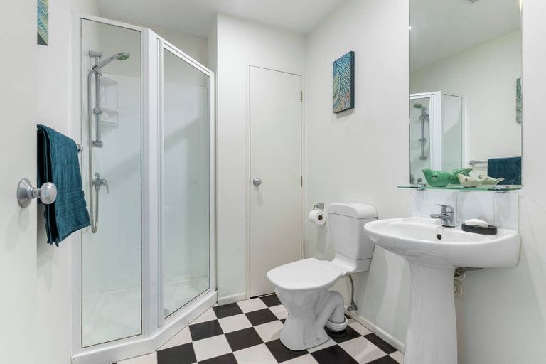 Photo of property in 118/2 Armoy Drive, East Tamaki, Auckland, 2016