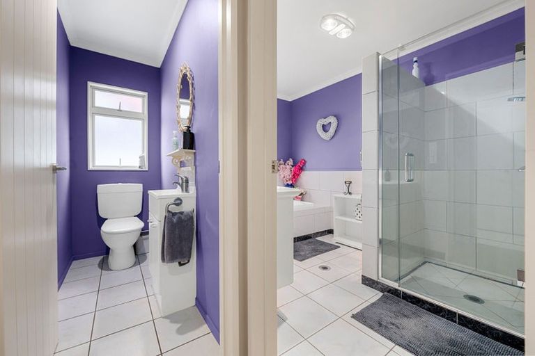 Photo of property in 76 Saint James Drive, Huntington, Hamilton, 3210