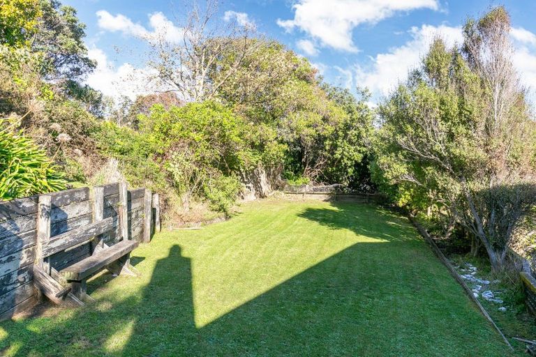 Photo of property in 196 Townsend Road, Miramar, Wellington, 6022