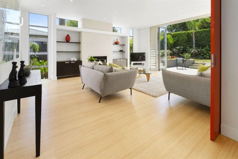 Photo of property in 7 Palmerston Road, Birkenhead, Auckland, 0626