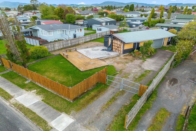 Photo of property in 22 Fenruss Street, Fairy Springs, Rotorua, 3015