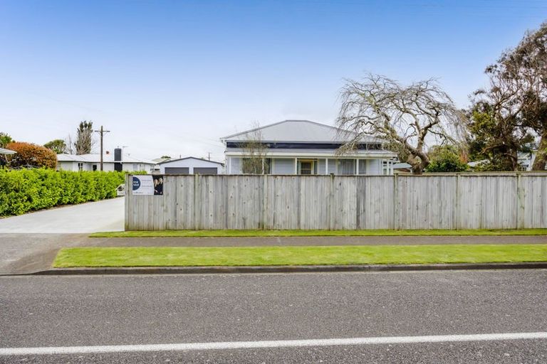 Photo of property in 107 Wilson Street, Hawera, 4610