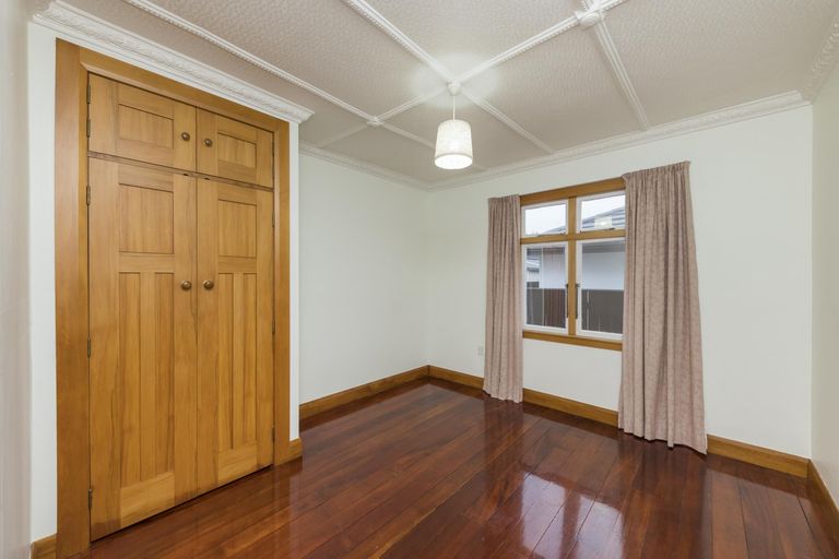 Photo of property in 81 Stanley Avenue, Palmerston North, 4414