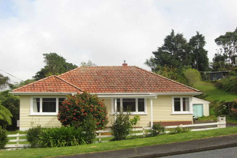 Photo of property in 16 Hursthouse Street, Vogeltown, New Plymouth, 4310