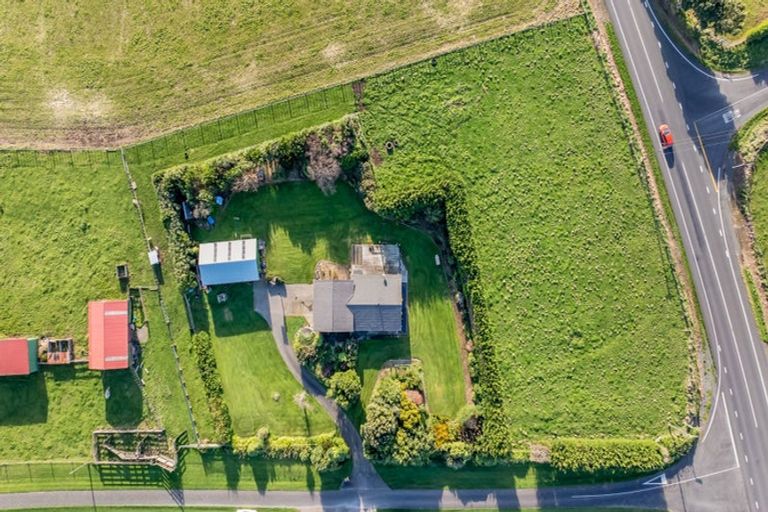 Photo of property in 8 Muggeridge Road, Manutahi, Patea, 4598