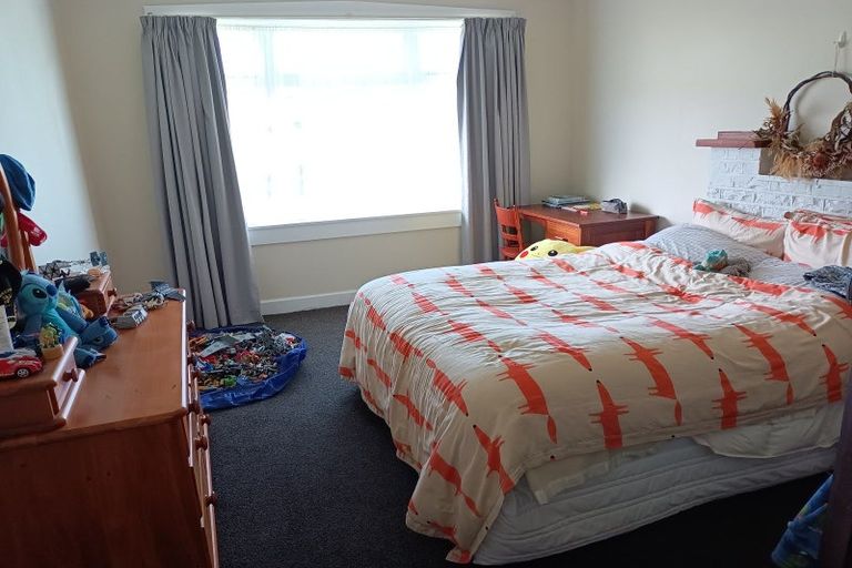 Photo of property in 102 Peel Street, Westport, 7825