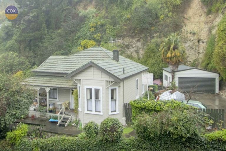Photo of property in 6 Goldsmith Road, Hospital Hill, Napier, 4110