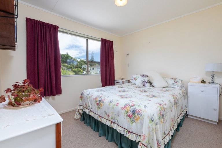 Photo of property in 32 Piko Street, Titahi Bay, Porirua, 5022