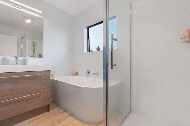 Photo of property in 9 Puriri Road, Pukekohe, 2120