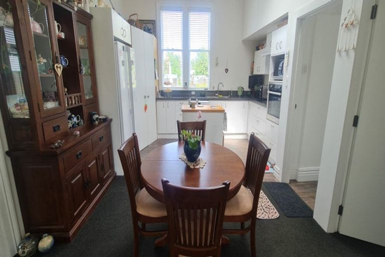 Photo of property in 27 Waitere Street, Marton, 4710