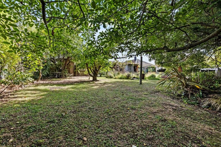 Photo of property in 15 Bond Street, Waltham, Christchurch, 8023