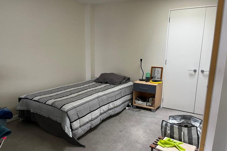 Photo of property in 25u5 Home Street, Mount Victoria, Wellington, 6011