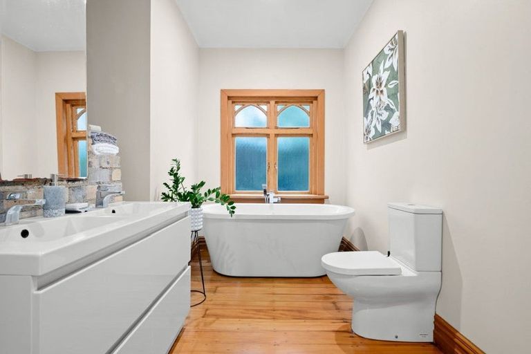 Photo of property in 21 Dinsdale Road, Dinsdale, Hamilton, 3204