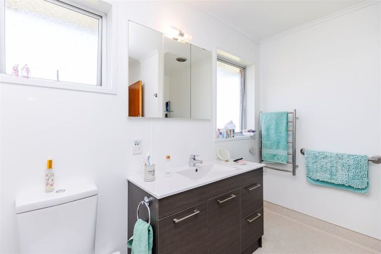 Photo of property in 16-18 Kakamutu Road, Otorohanga, 3900