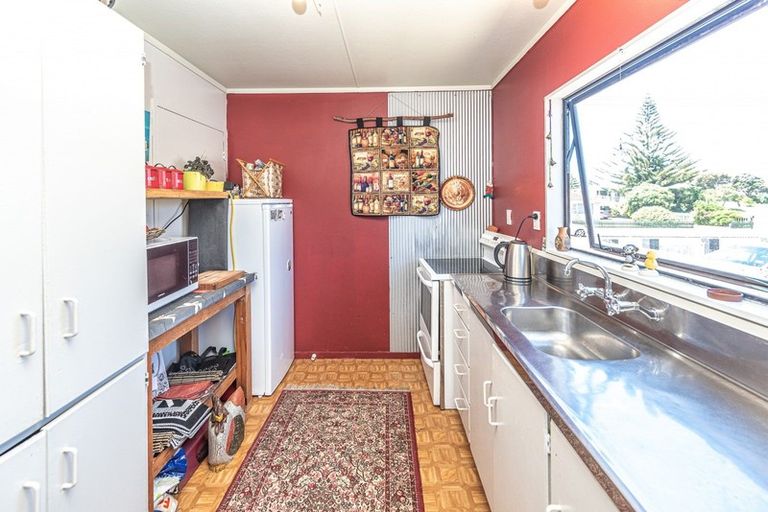 Photo of property in 23 Manuka Street, Castlecliff, Whanganui, 4501