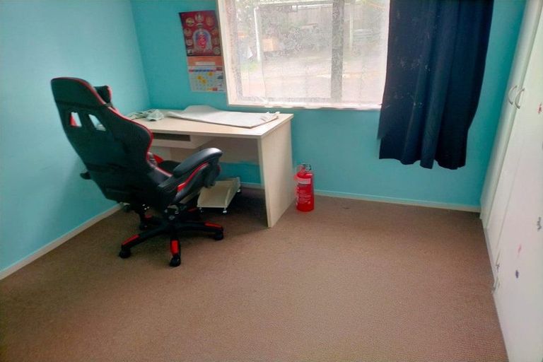 Photo of property in 4/14 Beaubank Road, Kelston, Auckland, 0602