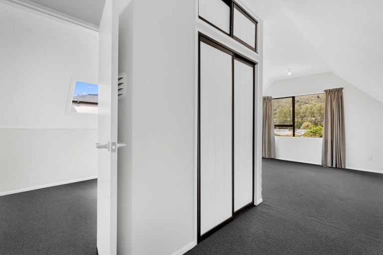 Photo of property in 6d Beach Road, Waikawa, Picton, 7220