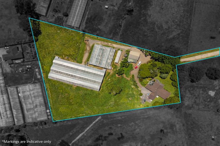 Photo of property in 215 Waihoehoe Road, Drury, 2577