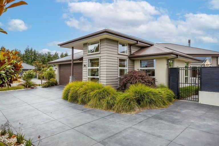 Photo of property in 12 Siding Lane, Prebbleton, 7604